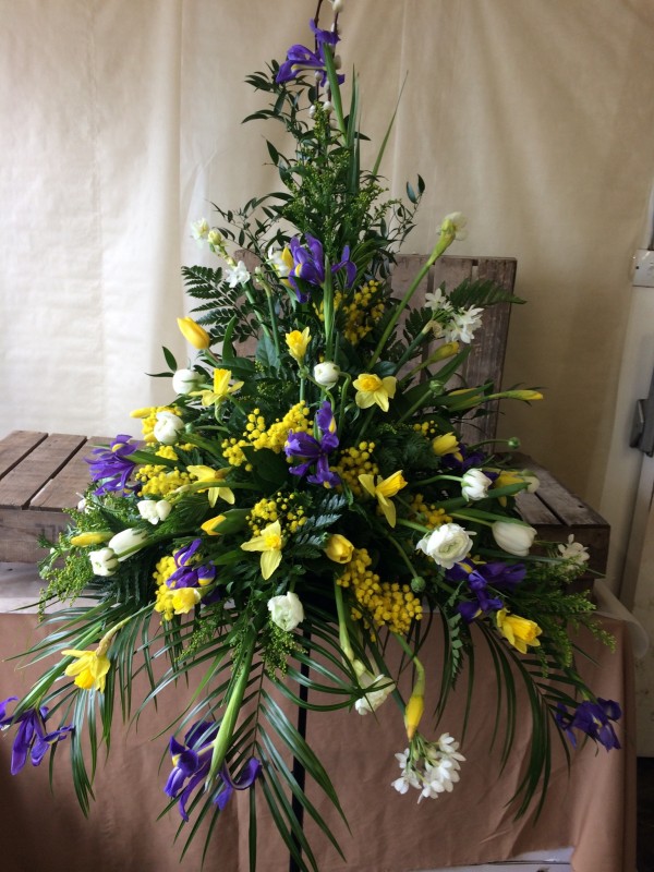 Spring Pedestal