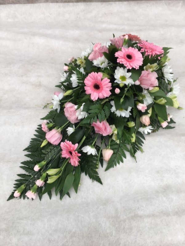 Pink and White Single Ended Spray