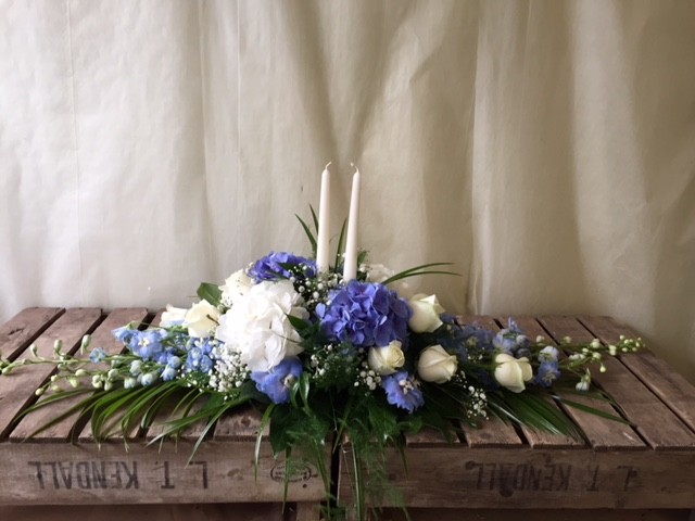 Long-low candle table arrangement