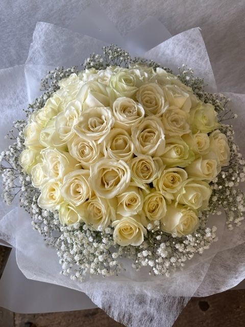 White Rose Handtied