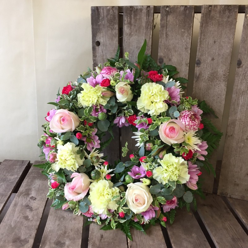 Pretty Pink Loose Wreath